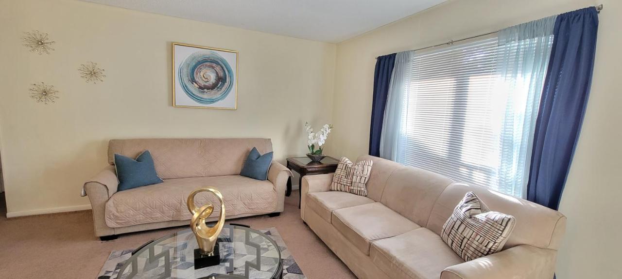 Prime Location For Uf Visitors 2Br Condo With Pool And Fast Wi-Fi Гейнсвил Екстериор снимка